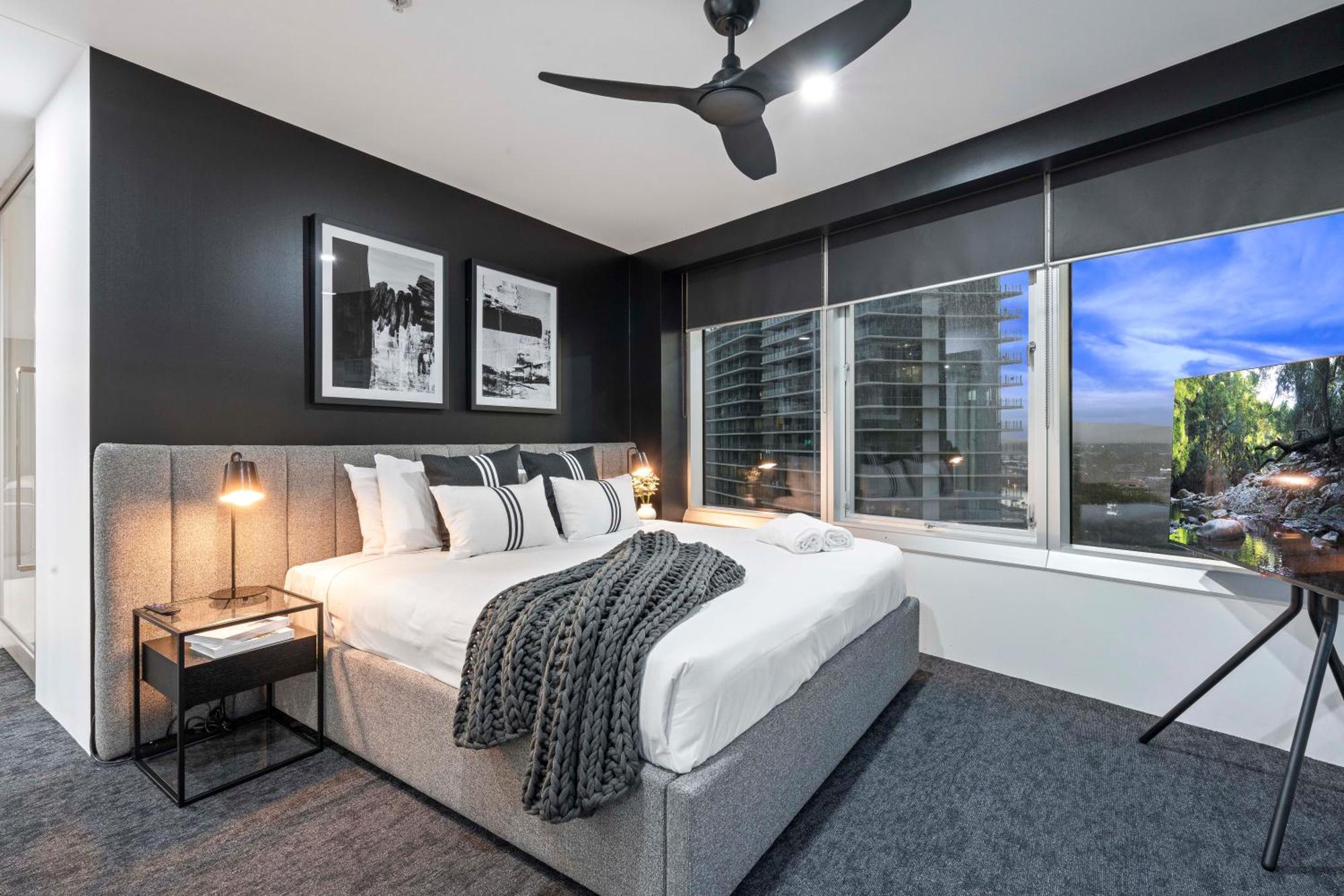 Q Tower At Surfers Paradise - Self Contained Apartments Gold Coast Exterior photo