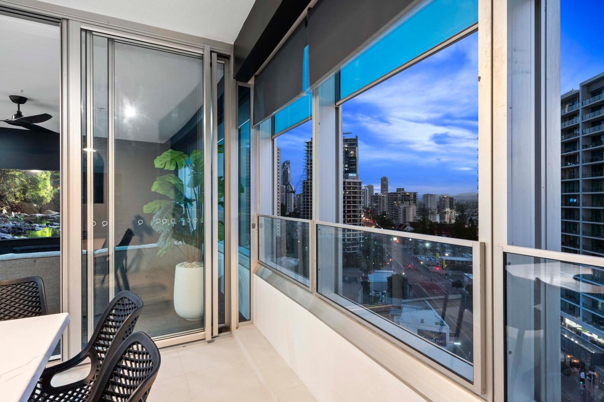 Q Tower At Surfers Paradise - Self Contained Apartments Gold Coast Exterior photo