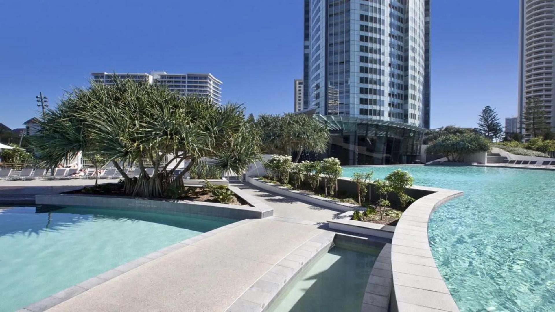 Q Tower At Surfers Paradise - Self Contained Apartments Gold Coast Exterior photo