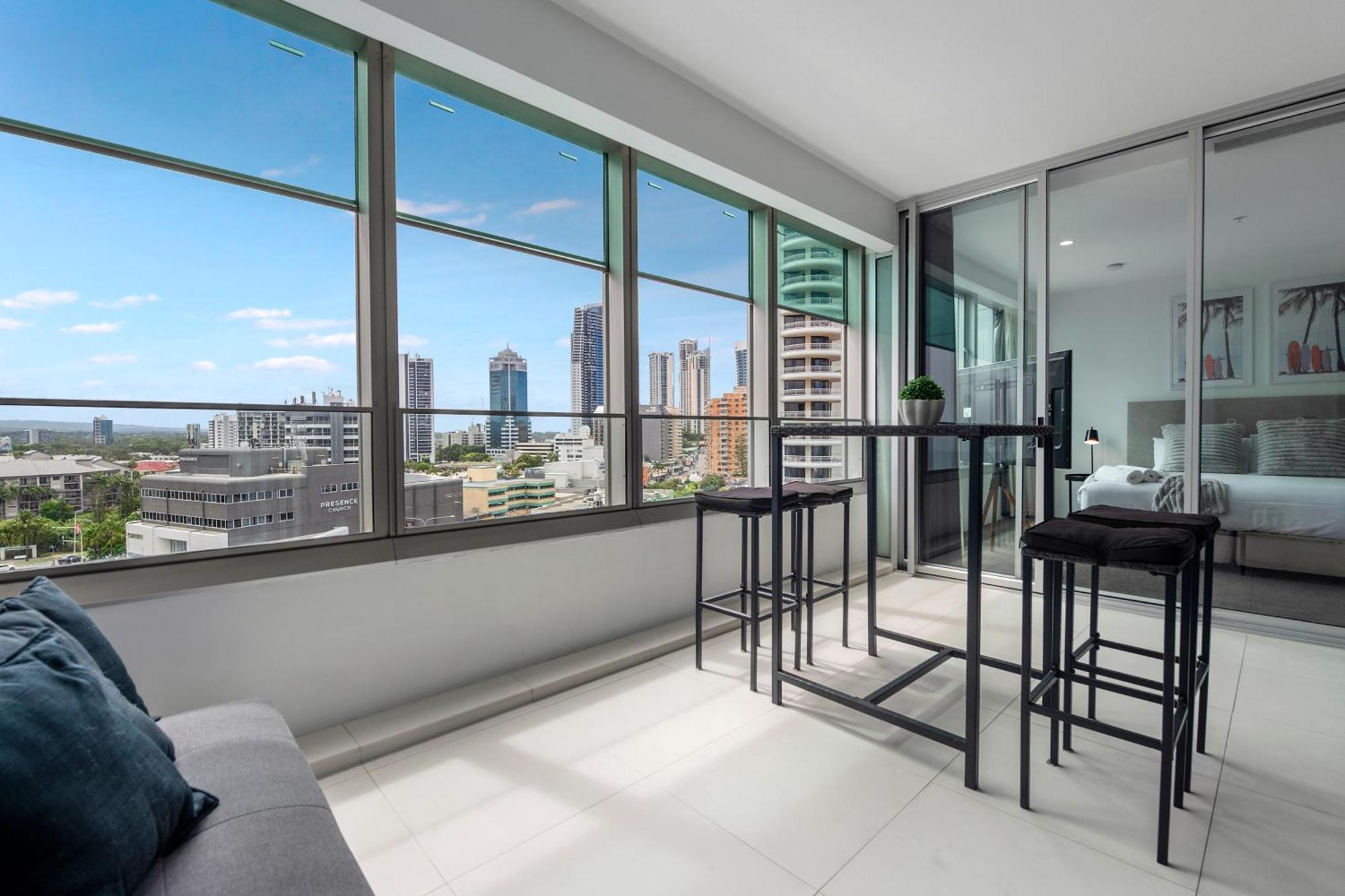 Q Tower At Surfers Paradise - Self Contained Apartments Gold Coast Exterior photo
