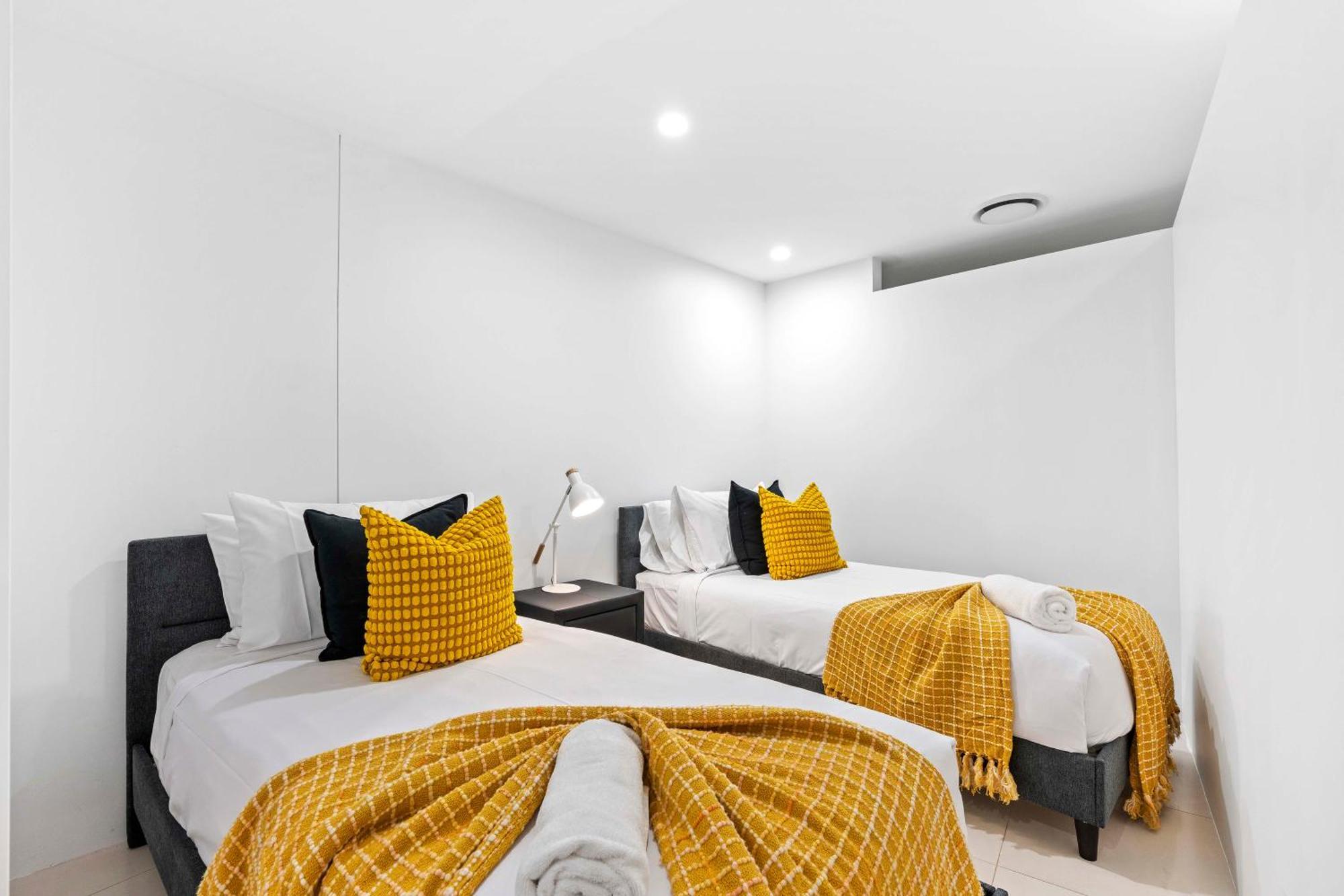 Q Tower At Surfers Paradise - Self Contained Apartments Gold Coast Exterior photo